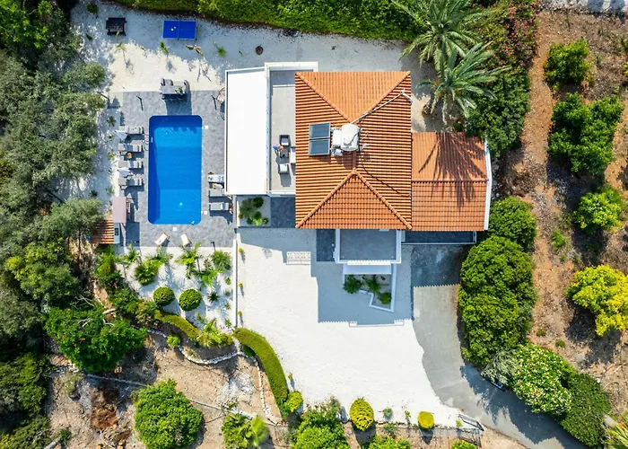 Cocoon Ocean Villa Luxury Escape