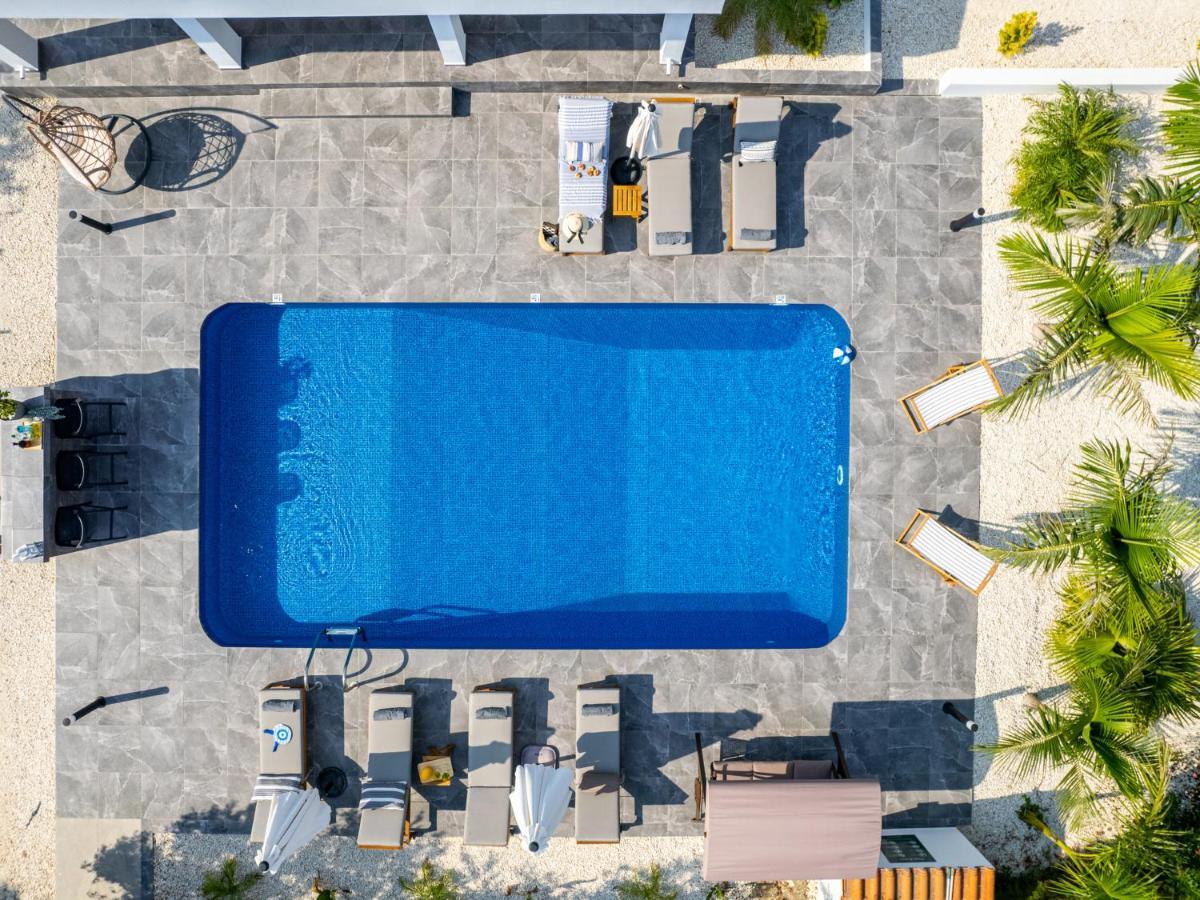 Cocoon Ocean Luxury Escape *