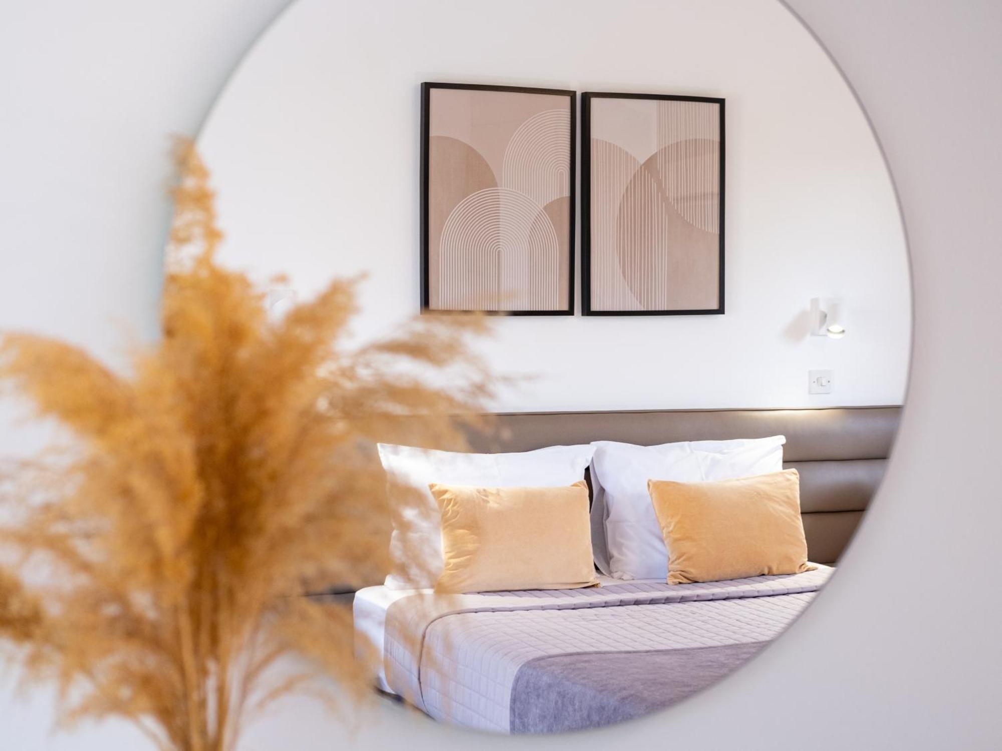 Cocoon Ocean Luxury Escape